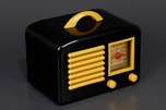 General Television 5A5 Bakelite Radio Black + Mustard